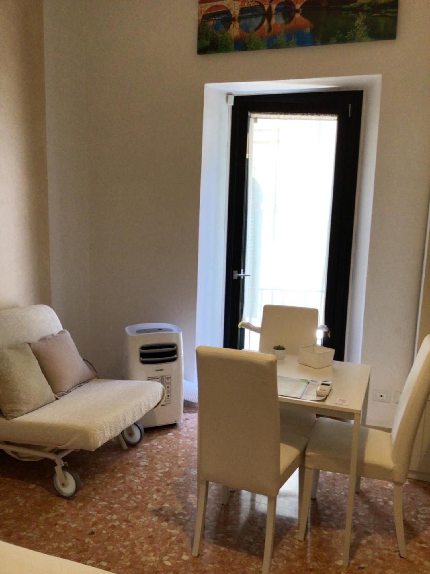 A Due Passi Da Giulietta-Casa Capuleti Apartment Verona Ngoại thất bức ảnh